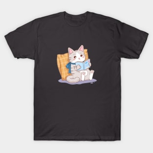 Cat read book T-Shirt